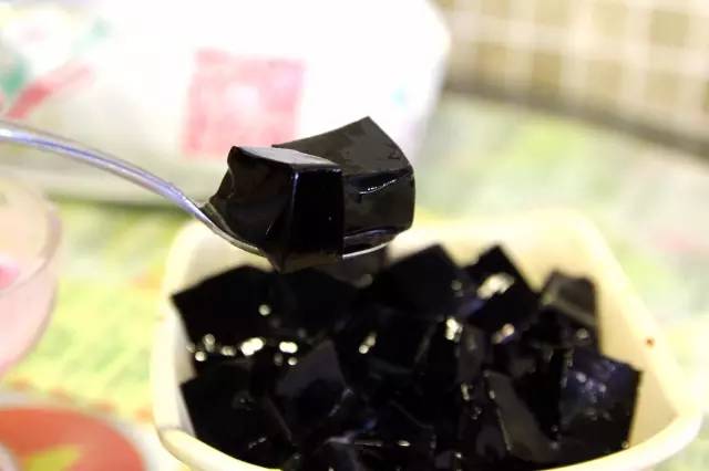 肇庆骑楼街的糖水店,肇庆端州菠萝糖水