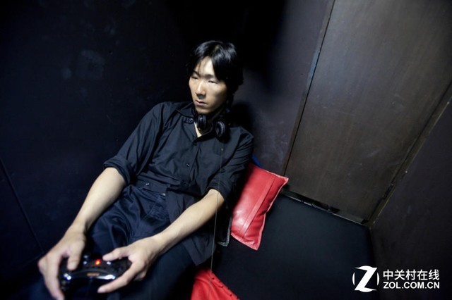 日本网吧有什么特点,日本封闭式网吧