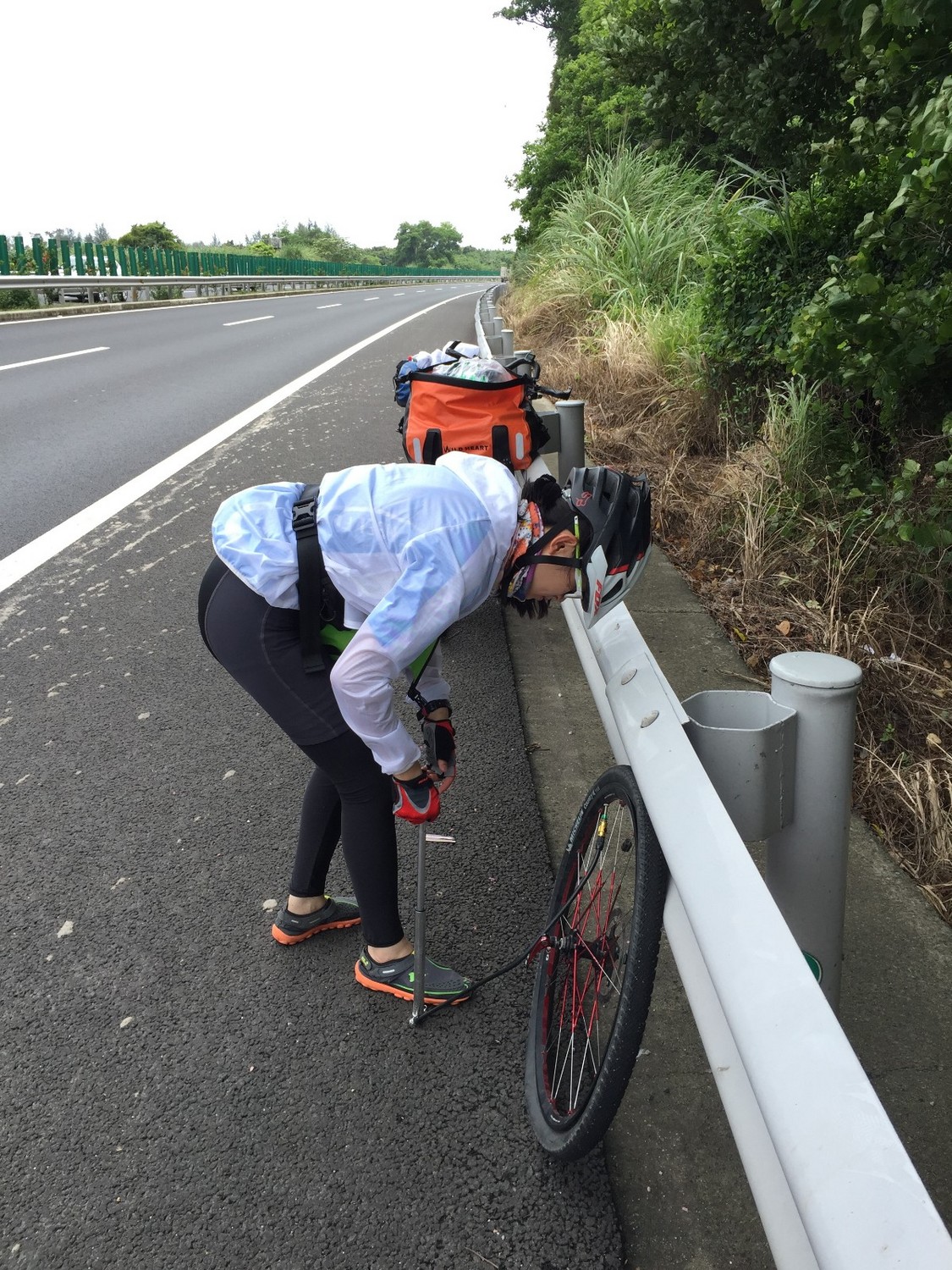 单车骑行环海南岛攻略,环海南岛骑行一圈花费