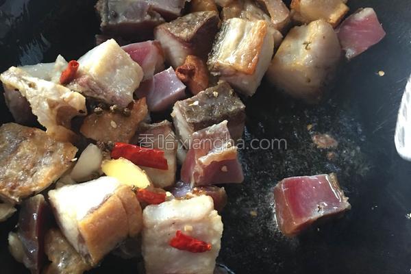 咸鱼蒸腊肉的做法,腊肉烧咸鱼正宗做法