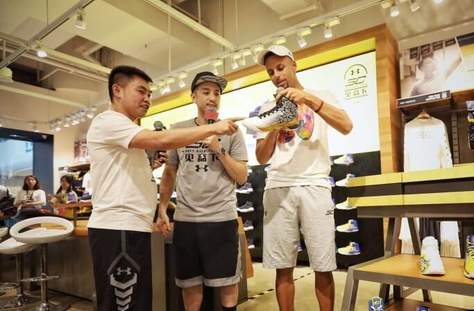 争锋归来终“见高下”UNDERARMOUR（安德玛）2017库里亚洲行——天府之国成都站