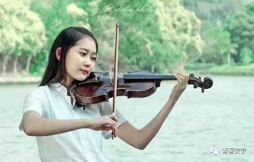 「关爱未成年人健康成长」开了学也可以上培训课！安宁市2017年秋季学期公益培训课程表出炉啦！快来报名吧~