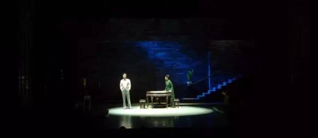 话剧演员比明星演员厉害,话剧演员比影视演员厉害