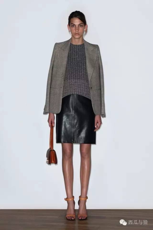 为什么每个女人都拥有一个钻戒,为什么女人都想拥有celine