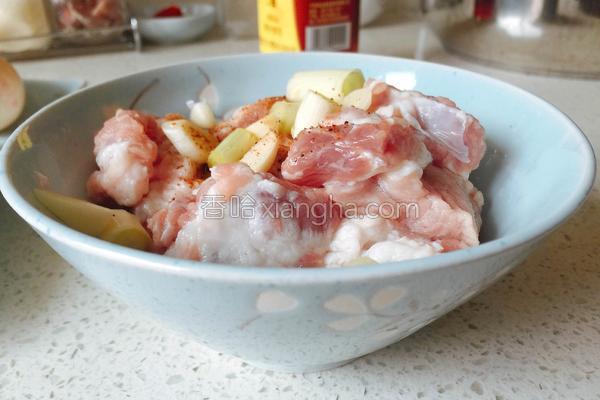 香酥排骨怎样做又脆又嫩,香酥排骨