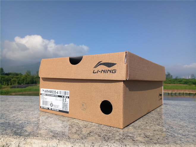 李宁如影随形,李宁跑鞋绝影雷