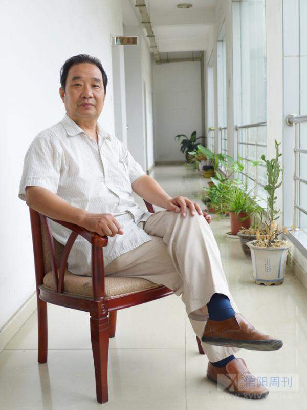 挥洒笔墨写过往,挥洒笔墨歌曲原唱