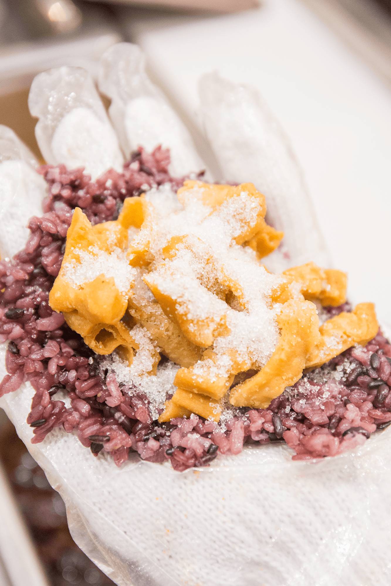 还吃啥子小面!称霸魔都25年的网红饭团杀来重庆,7块钱就能胀翻!