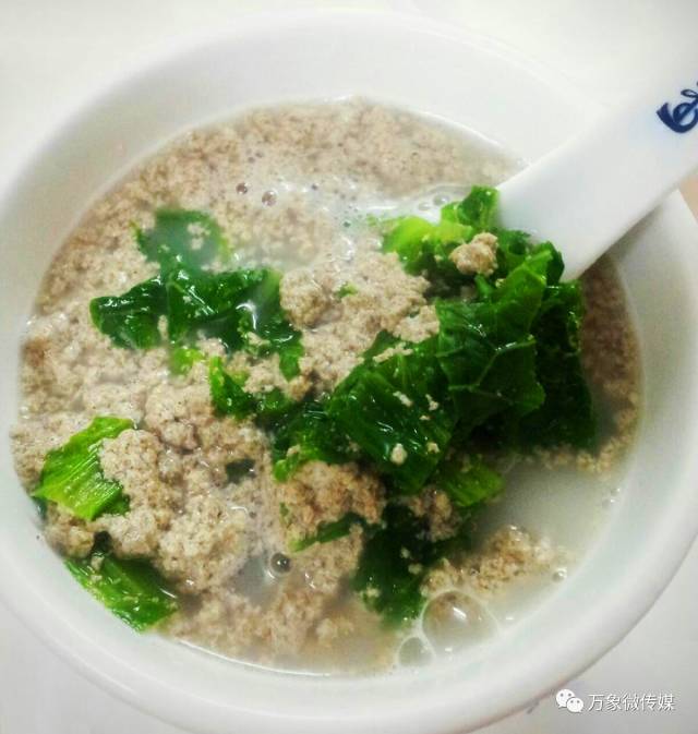 头条丨大家好！我叫巴马，这是我的简历，请多多关照！