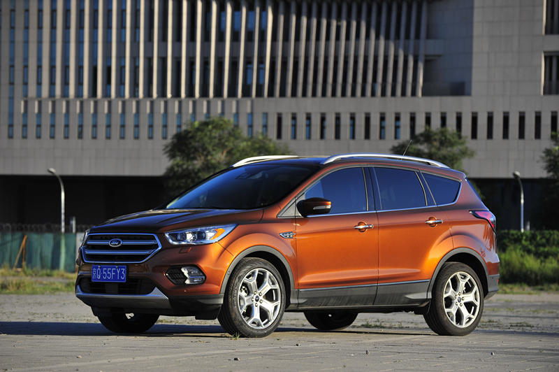 科雷傲和探界者哪个好,探界者和科雷傲选哪个