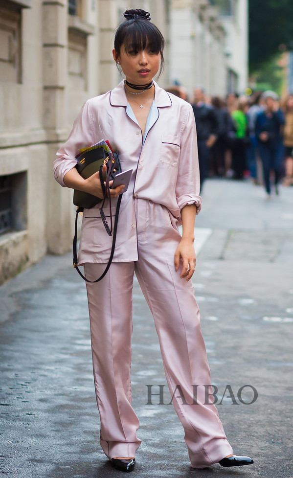 “美人鱼”专属夏日青春气息！「报君潮流眼」之林允：穿上粉红小礼裙，化身灵动潇洒的白日梦女！