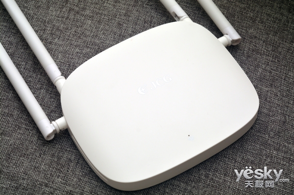 ac1350双频无线路由器评测,jcgax1800m路由器测评
