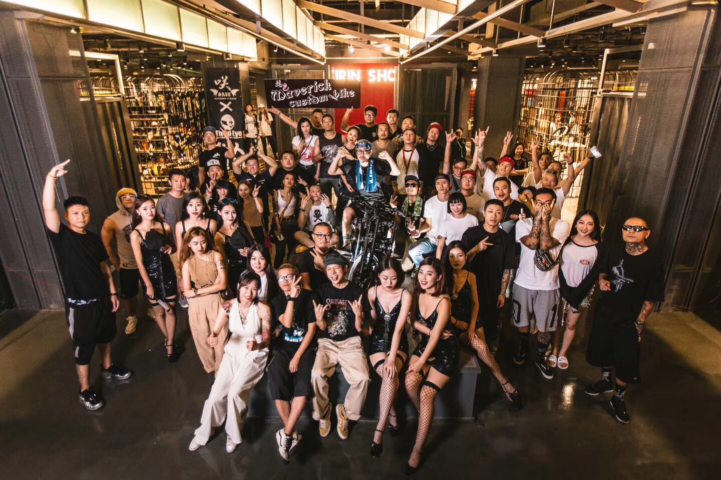 潮牌|N.E(核爆炸)原创潮流品牌,炸的就是潮流圈!