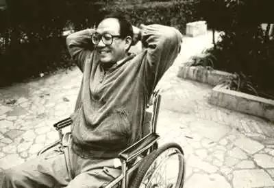 史铁生关于活着的意义,史铁生关于生命的意义文章