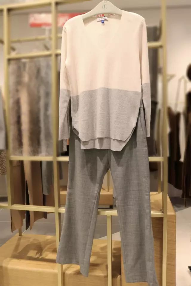 花一件钱买三件衣服,花一件的钱拿两件