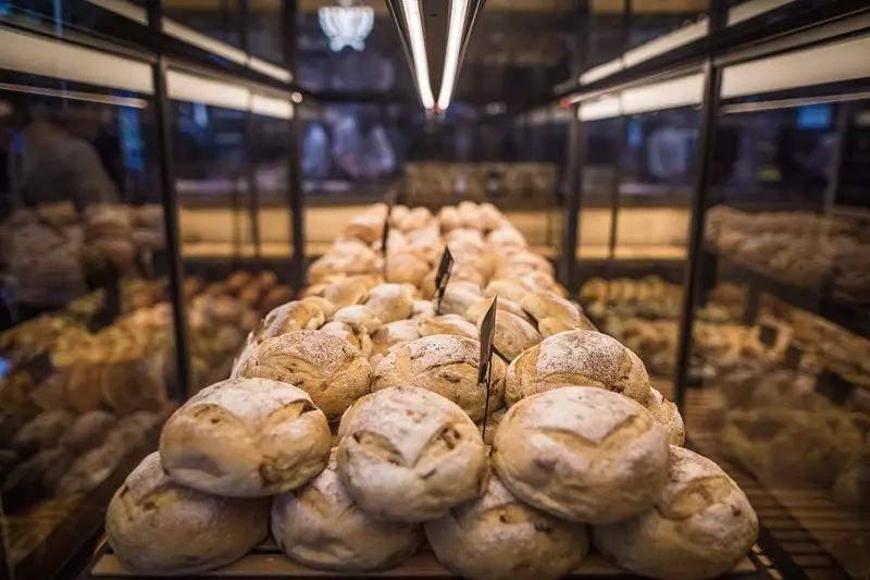 分分钟扫空，南京必吃网红酵母面包店终于盼来啦~足足70+种，雷神巧克力盐之花……杭州人又有口福了