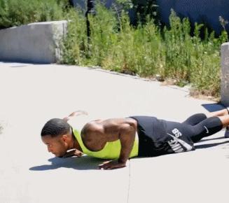 标准俯卧撑做10个都难该怎么提升,一个俯卧撑都做不了的女生