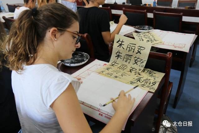 这群漂亮的意大利小哥哥小姐姐来太仓干了啥？