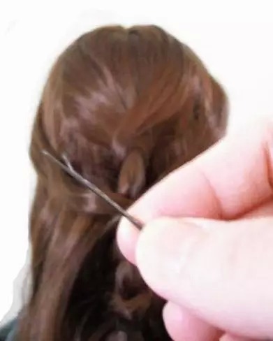 披头散发怎么扎头发好看,披头散发的头发教程