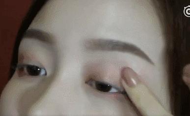 唐嫣的眼影活色生香,唐嫣大地色眼影