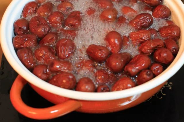 红枣的吃法你们还不知道吧,红枣怎么吃又硬又好吃