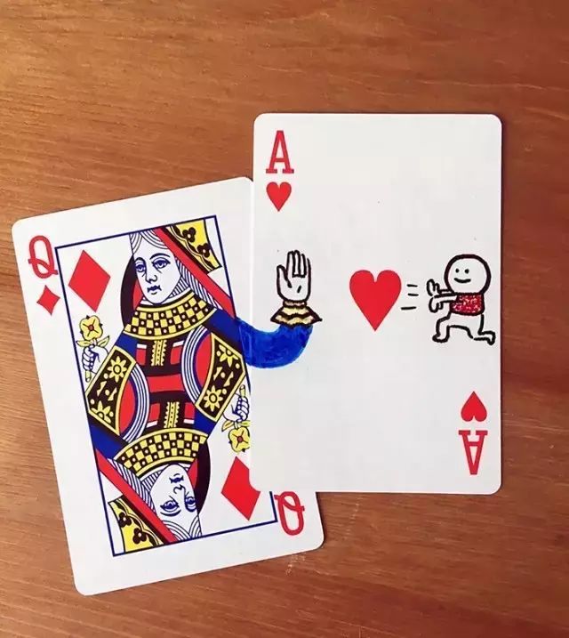 超治愈！数学系大叔用扑克牌画出有趣又暖心的漫画，脑洞折服了整个朋友圈！