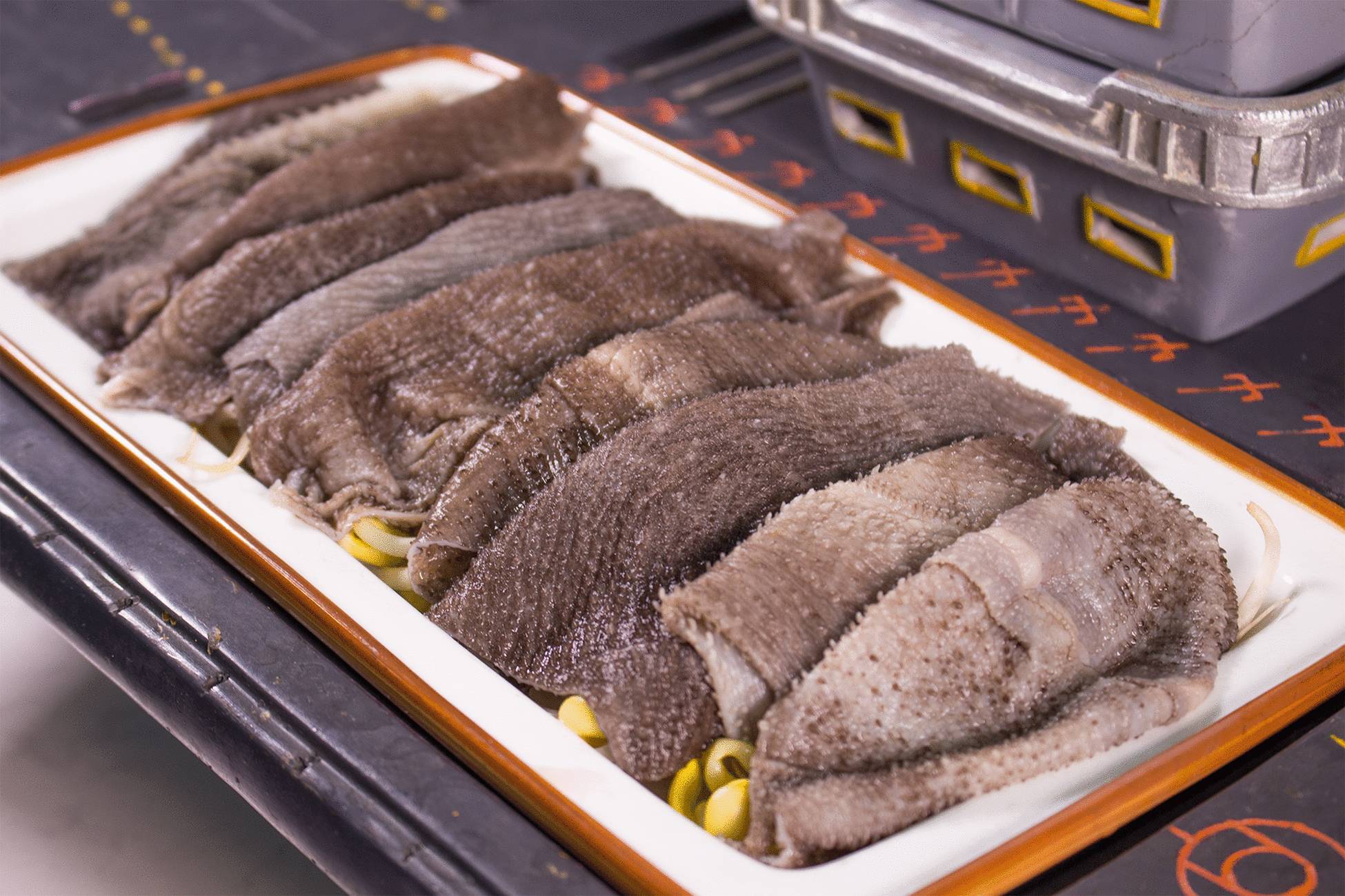 在逐渐降温的日子，你最需要吃一口火锅！重庆这些主题火锅店，你想去哪一家排队？