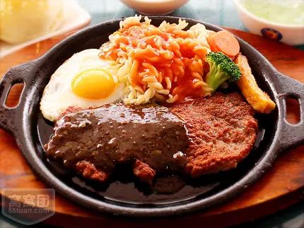 信阳迪欧咖啡周年庆！不能错过的重磅福利：免费请大家吃牛排了……