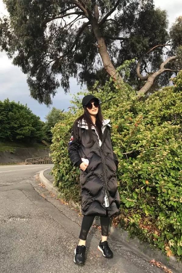 鏄庢槦绌挎惌鏃跺皻楂樼骇鎰熺窘缁掓湇,鏄庢槦绌挎惌缇界粧鏈嶆椂灏氶珮绾ф劅