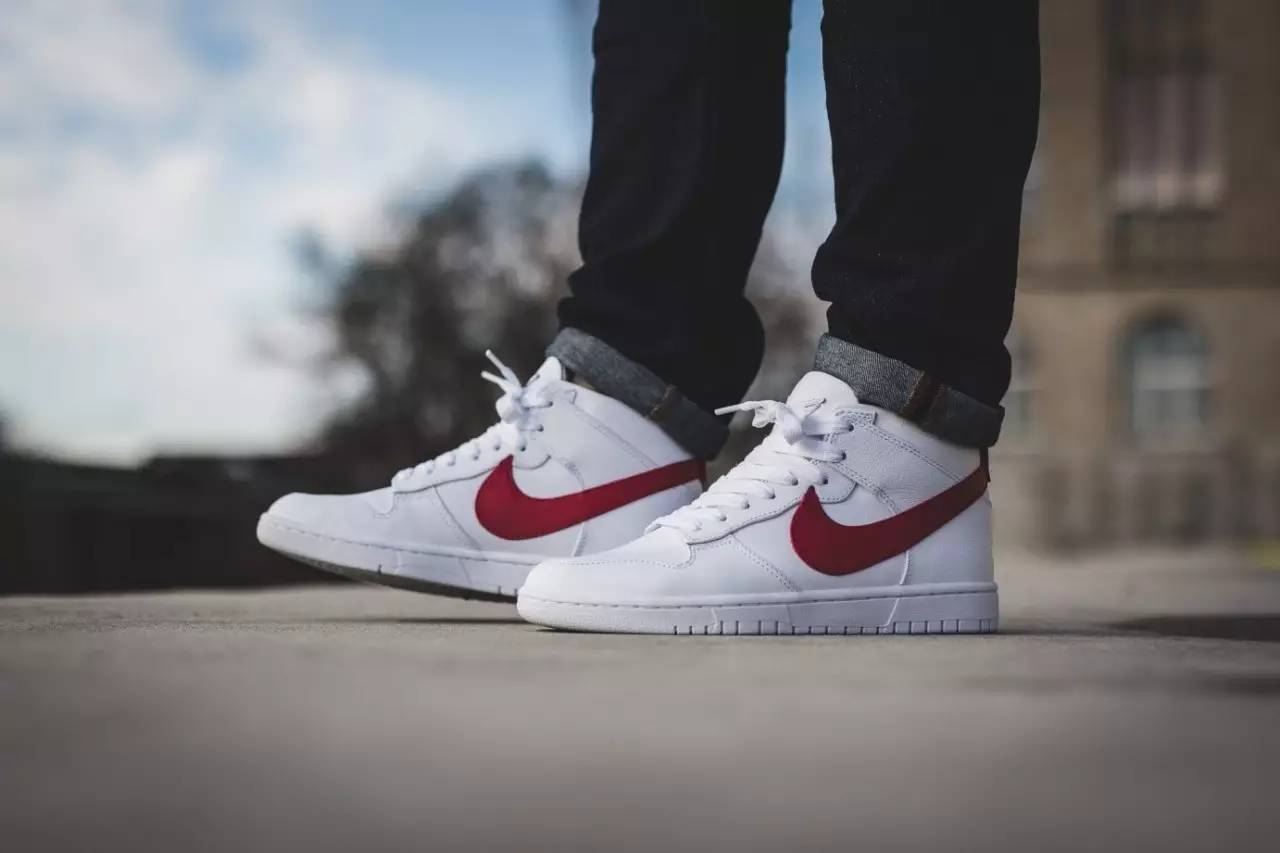 aj12黑红球鞋怎么样,aj12黑红色球鞋