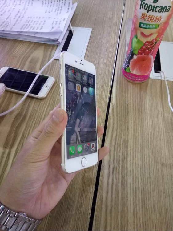 粉色iphone6s二手 (iphone6s九成新二手价格)