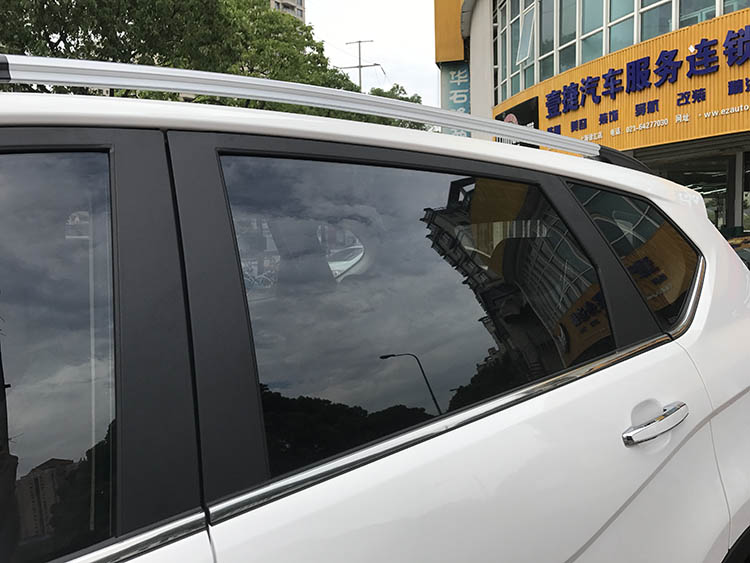 贴膜贵还是喷漆贵,汽车价格昂贵