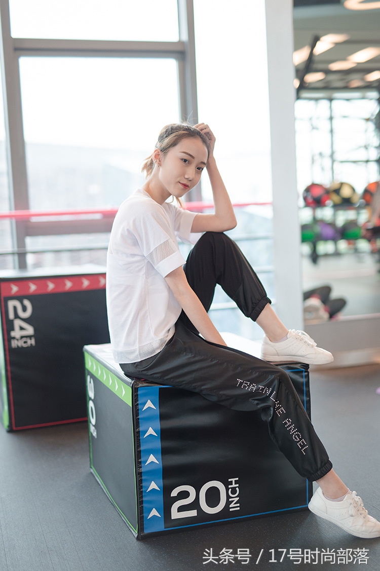 瑜伽女神运动健身夏季韩版速干透气性感背心，穿出你的优雅与文静！