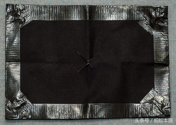 想隔着玻璃拍大片被玻璃反光困扰？这样就能消除玻璃反光！