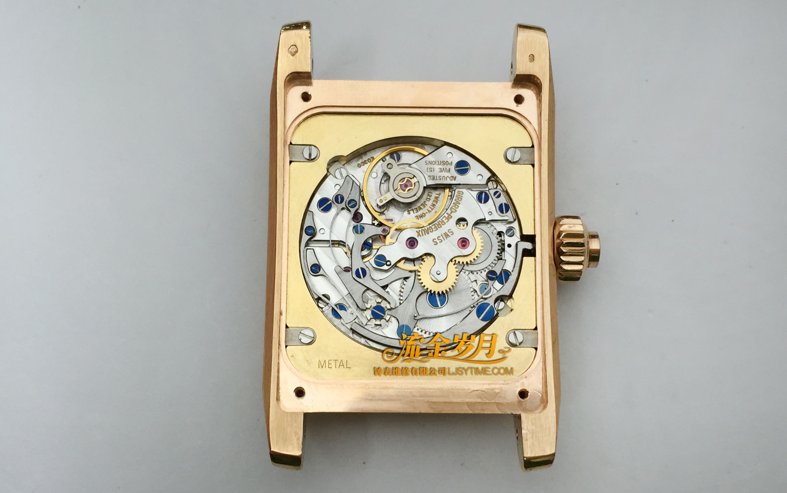 手表进水导致停走,不及时洗油真的很伤!把芯生锈断掉要换,机芯满是锈迹~看芝柏单按钮计时洗油后焕然一新