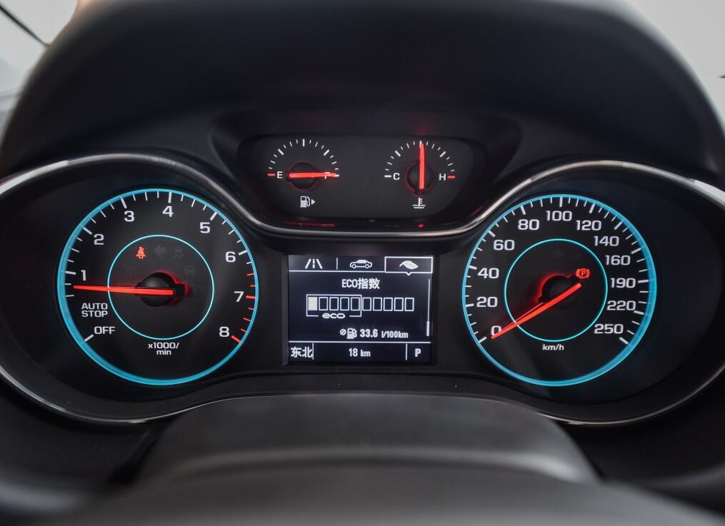 2017款科鲁兹1.4t领锋版,2015款科鲁兹1.4t豪华版的问题