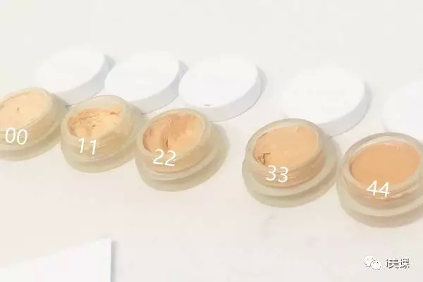 超模米兰达可儿妆容,和姐妹一起化个名媛妆