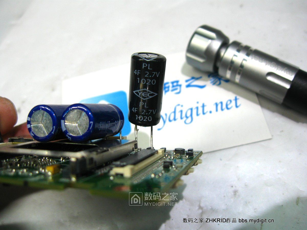 拆解趴趴狗隐藏式行车记录仪,行车记录仪拆解解析