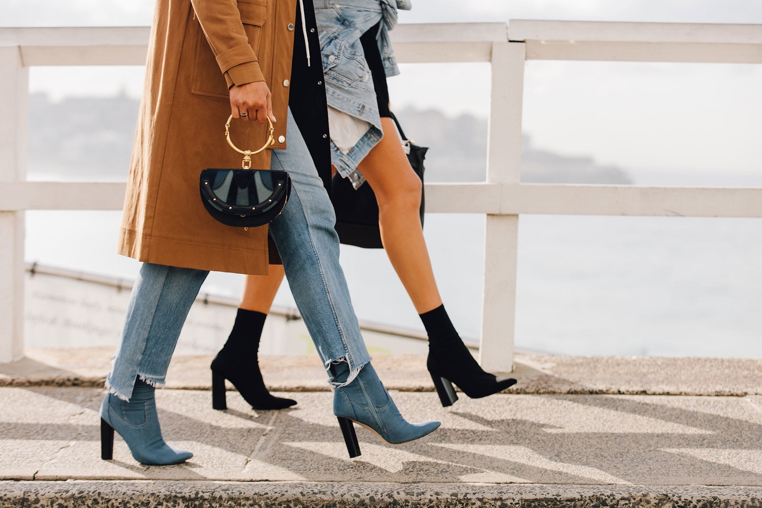 什么样的牛仔裤好看又百搭,百搭时尚超好版型牛仔裤