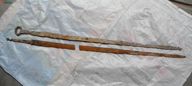 刀为什么比剑好用,刀和剑的优点和缺点分别在哪里