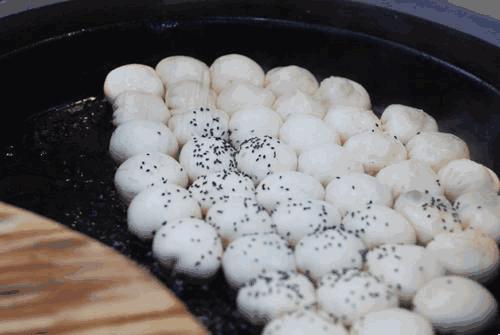 上海必吃生煎包,在南京吃蟹黄汤包视频