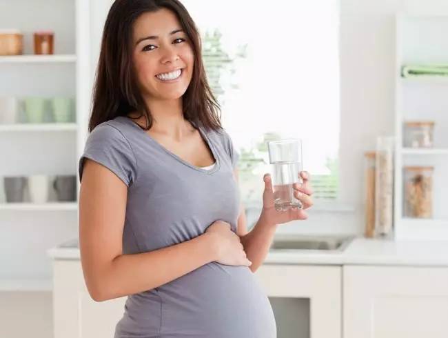 孕期能练杠铃吗,孕妇哑铃深蹲