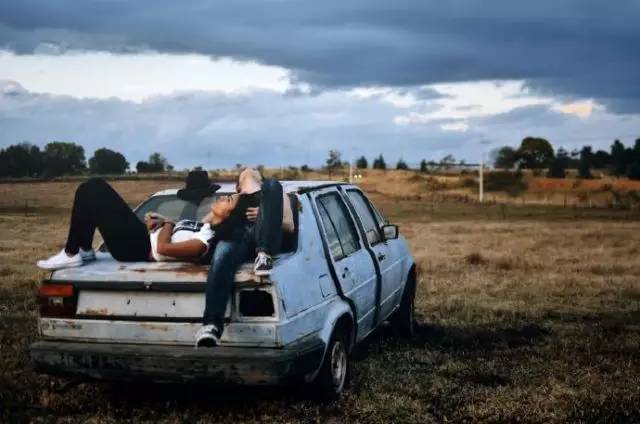 不要傻傻的做别人的备胎,老实人该当备胎吗