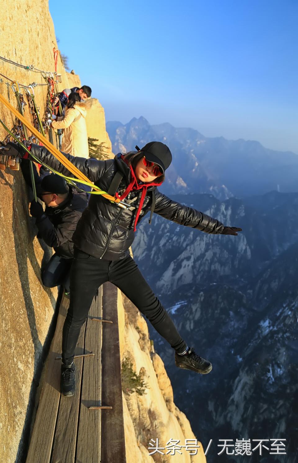 长空栈道走华山,一个人爬华山怎样玩长空栈道