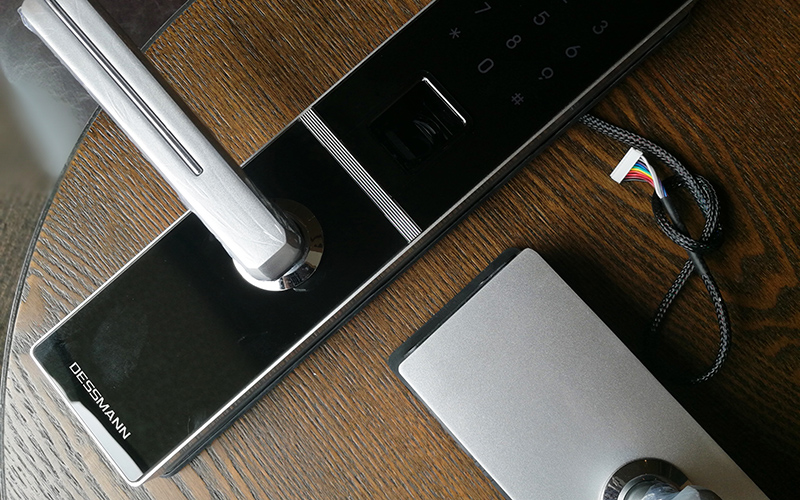 智能指纹锁没电了也不要慌,智能指纹锁没电了该怎么办