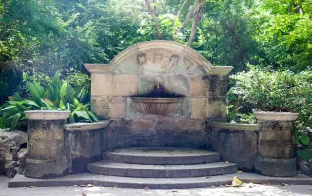 高温下的上海城市,上海40度以上高温