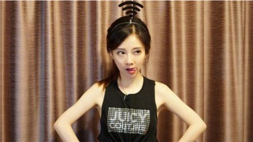 斗鱼四大主播哪个最好,斗鱼四大歌姬行走在冬夜的冷风中