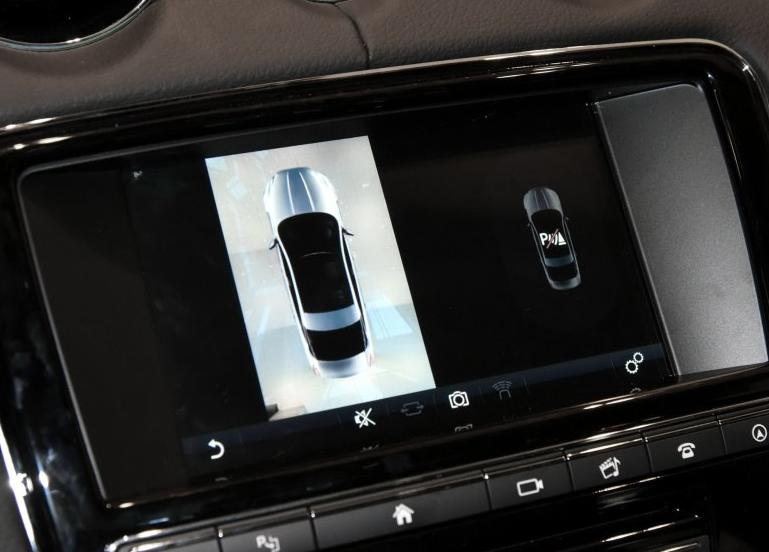 捷豹xjl四驱全景商务版落地多少钱,一步到位买suv