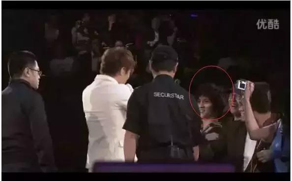 明星追星也疯狂,男明星追星追baby