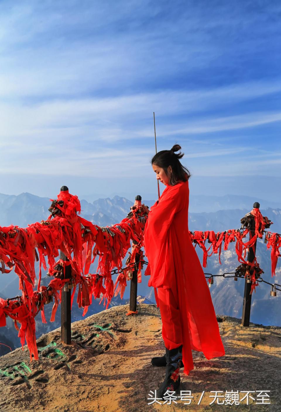 长空栈道走华山,一个人爬华山怎样玩长空栈道